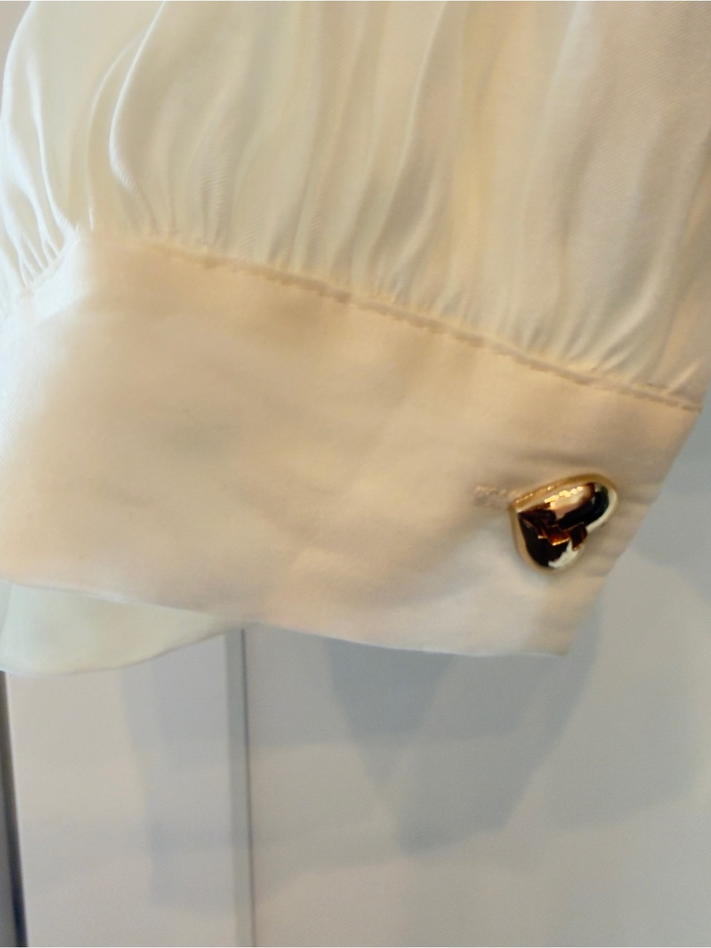 The Label Edition Ezra Ruffle Shirt Off-White Cream Heart Buttons XS Excellent - Picture 6 of 13